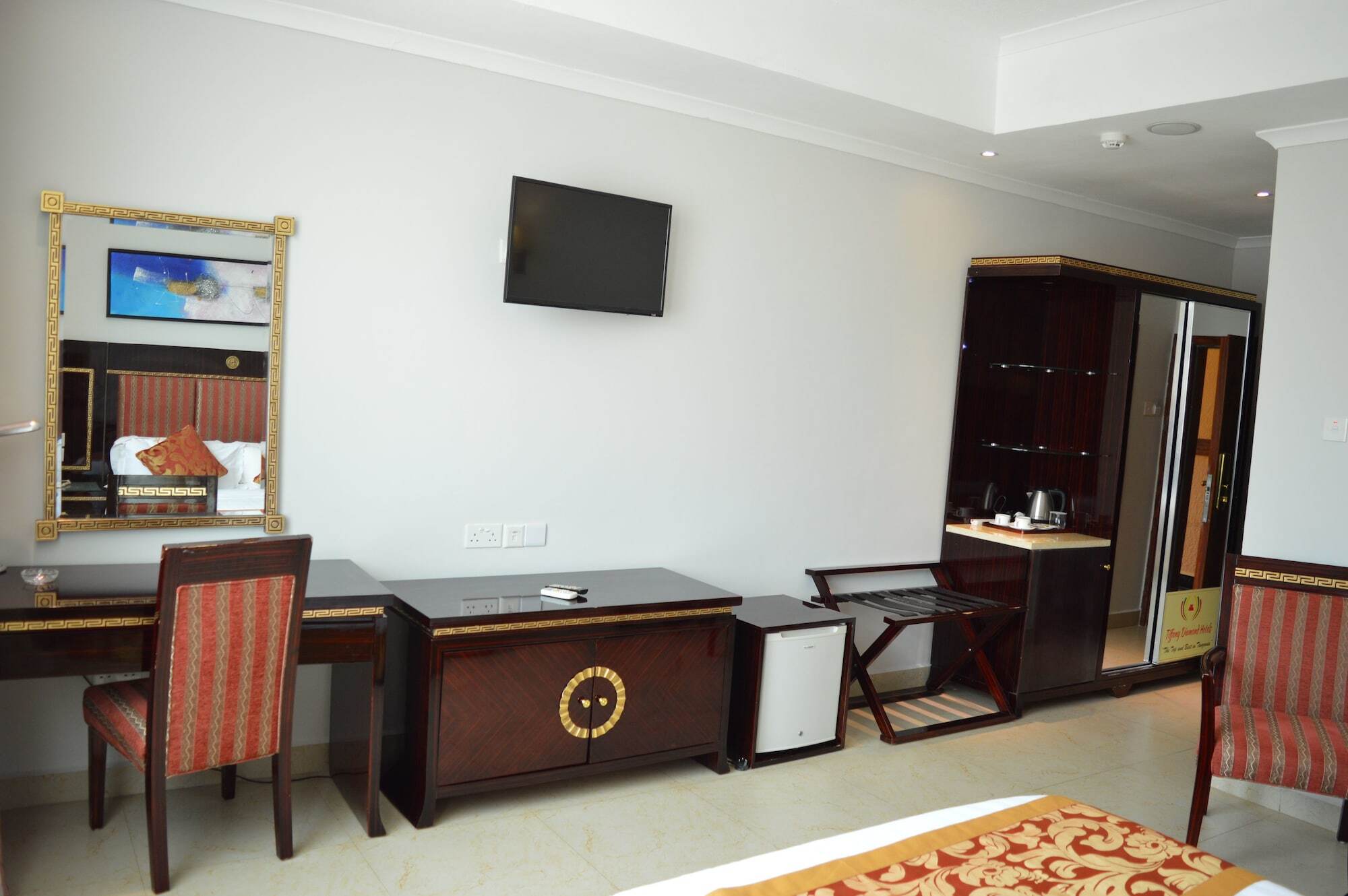 Tiffany Diamond Hotels - Мтвара Экстерьер фото